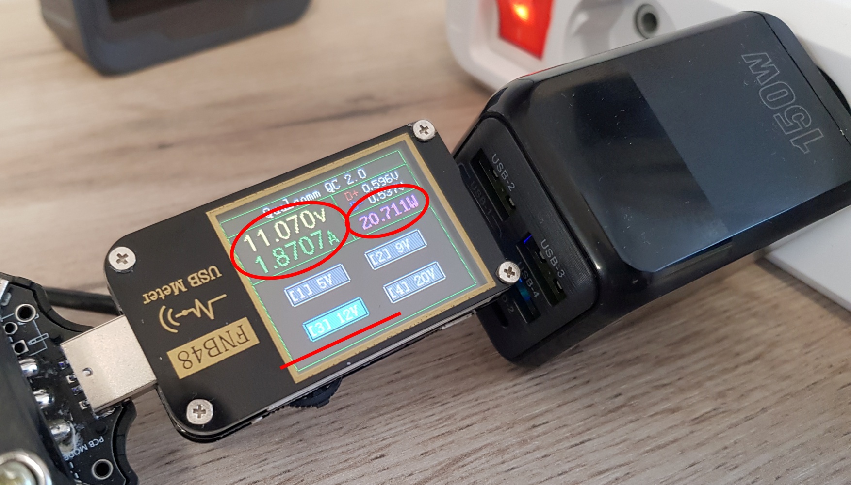 Зарядка 150W - пиковая отдача на первой линии Зарядка 150W - пиковая отдача на первой линии